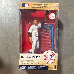 Derek Jeter NY Yankees Collectors Edition Figure